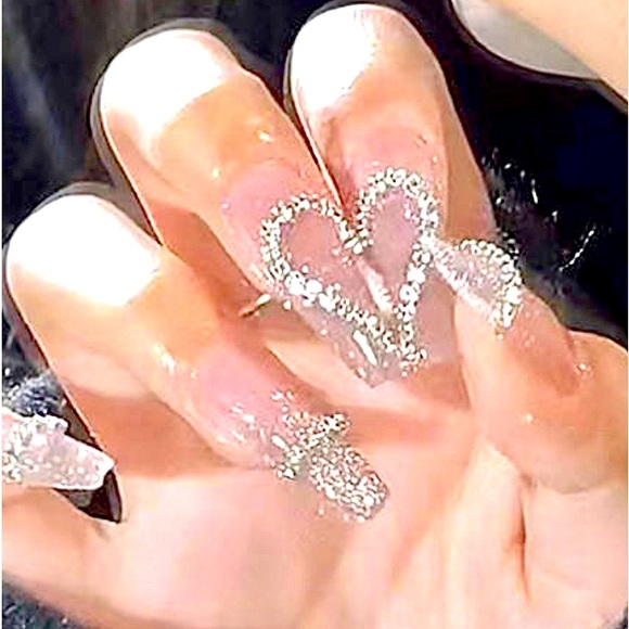 24pc Nail Kit Silver Glitter Aura with Rhinestone Heart Nail Art Press On Nails - Picture 1 of 2